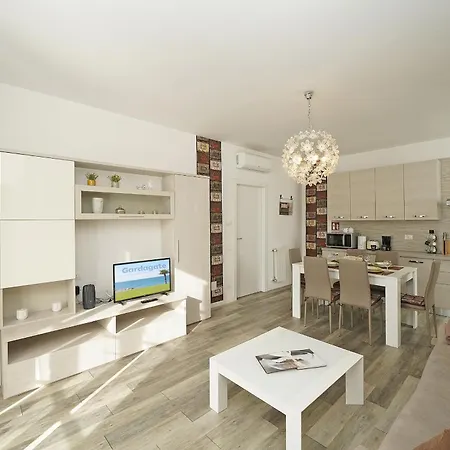 Casa Barbara דירה מנרבה דל גארדה
